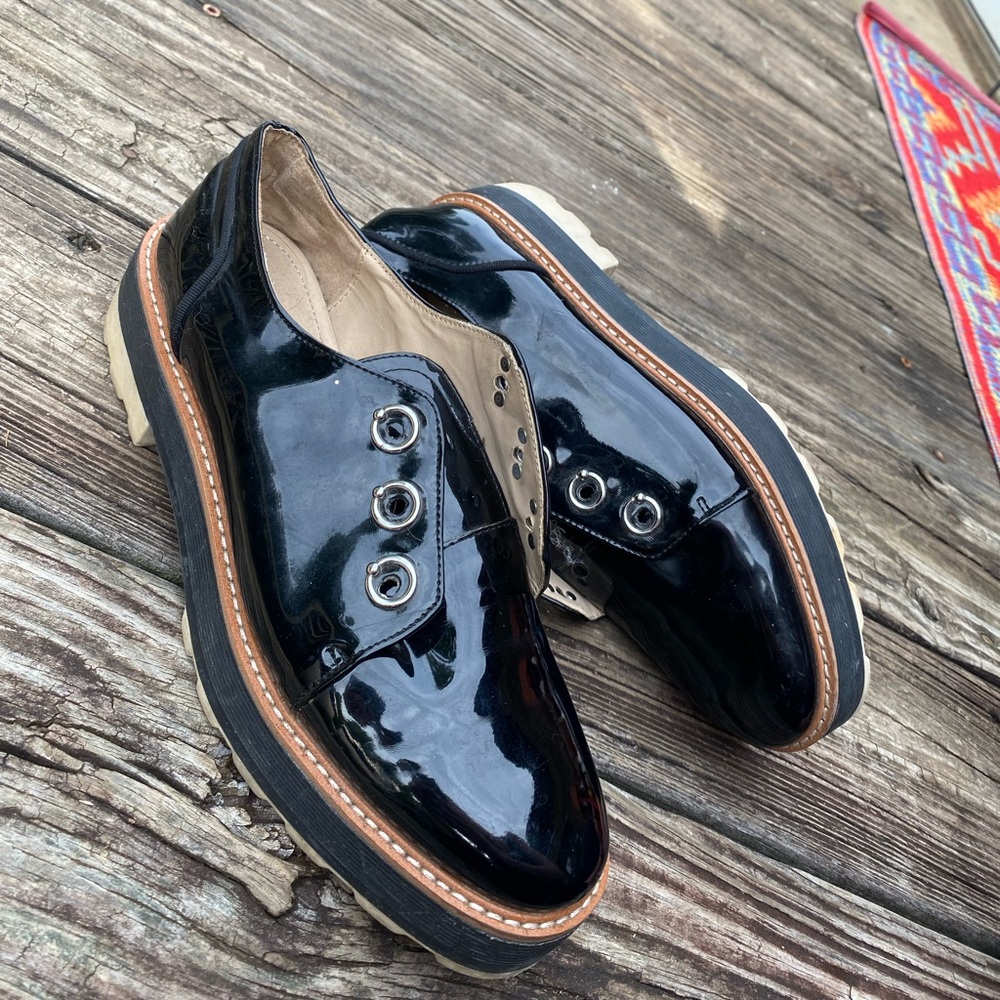 zara black patent leather oxford loafers w platform 
needs laces size 38 US7.5-8